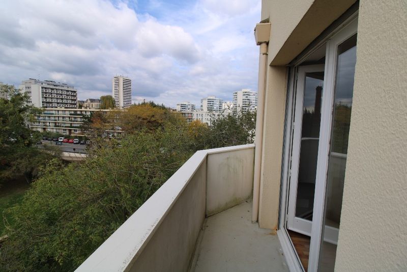 2 pièces meublées Bourg l’Evêque