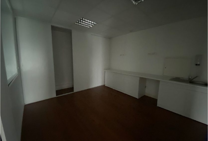 Bureaux – CHARTRES DE BRETAGNE CHARTRES DE BRETAGNE